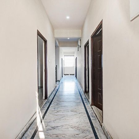 Hotel O Jr Hotel Lucknow Exteriör bild
