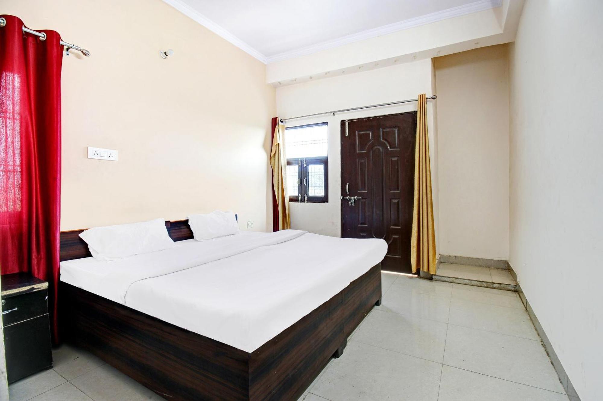 Hotel O Jr Hotel Lucknow Exteriör bild